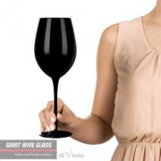 Slavnostní obří sklenice na víno