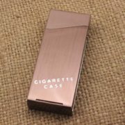 Plechová krabička na cigarety
